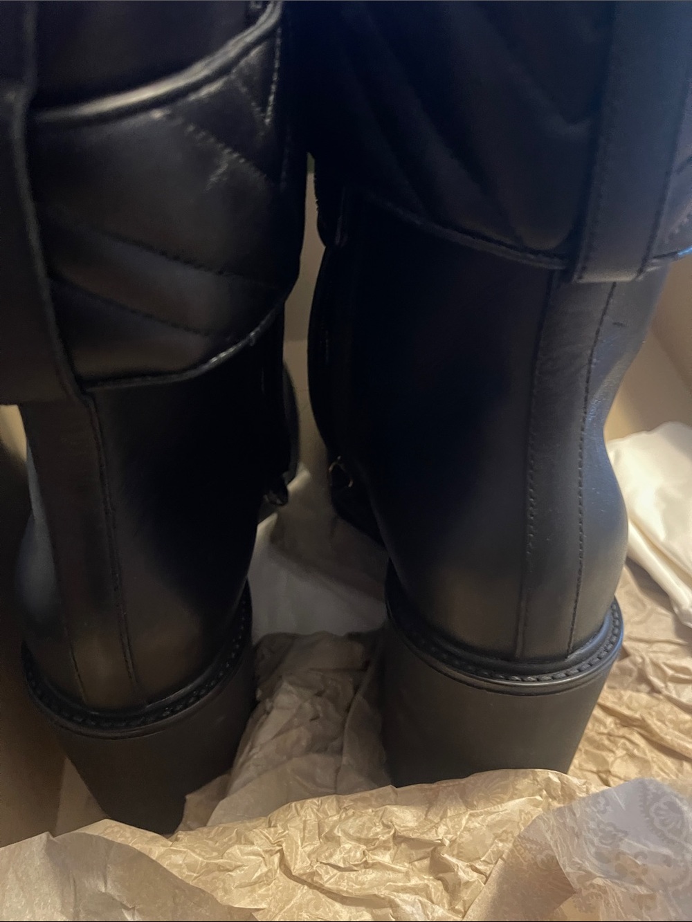 Gucci Black Leather Lace-Up Platform Ankle Boots with Gold GG Strap - Picture 4 of 5